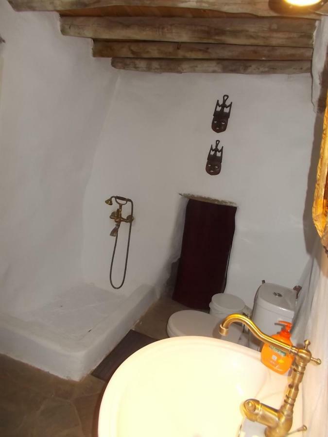 Cyclades Olive Museum'S Guest House Pitrofos Екстериор снимка