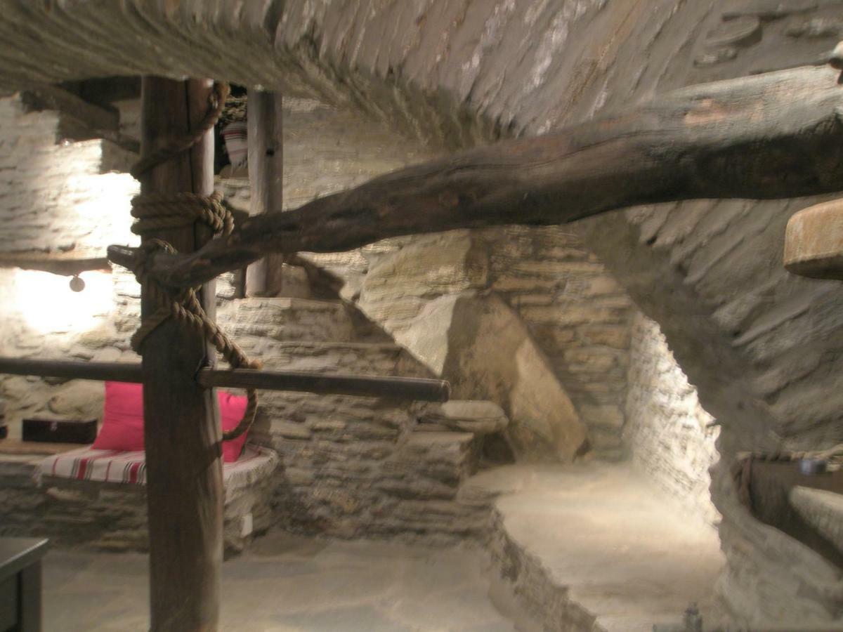 Cyclades Olive Museum'S Guest House Pitrofos Екстериор снимка